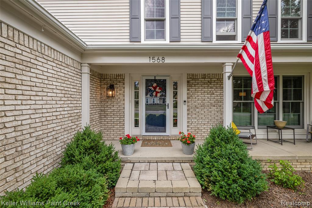 1568 Grandview Drive Rochester, MI 48306 - Photo 6 of 58