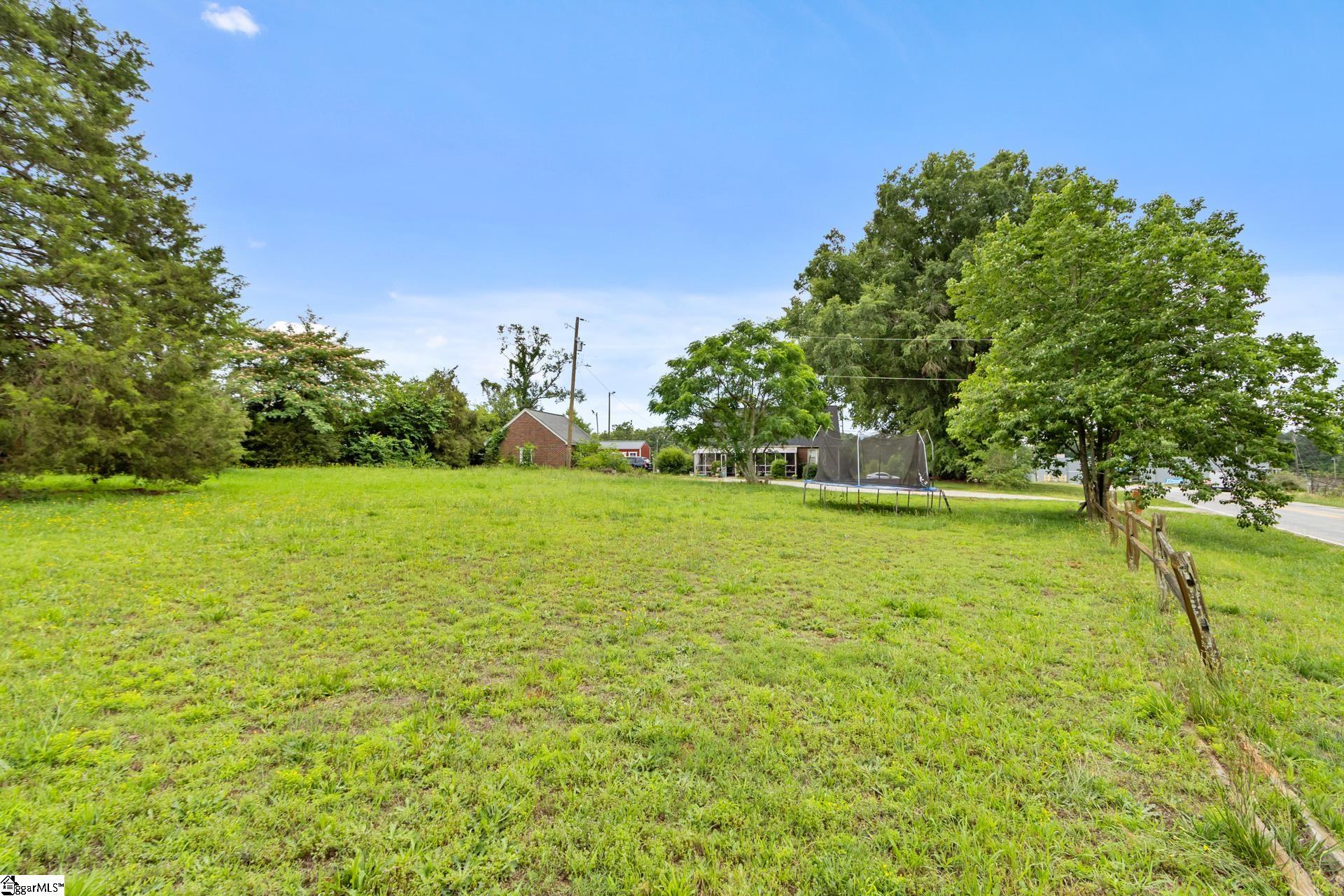 1301 Old Airport Road Laurens, SC 29360 - Photo 14 of 21