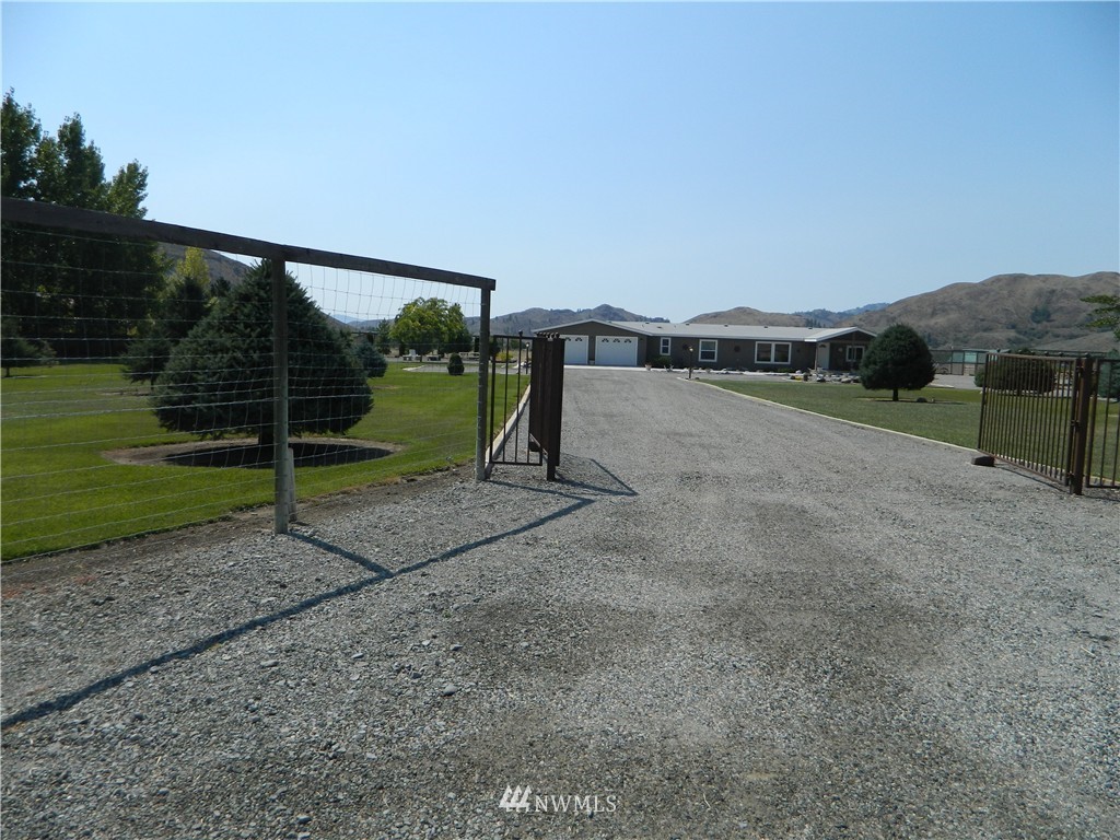 21 Horse Spring Coulee Road Tonasket, WA 98855 - Photo 2 of 23 Gallery Image 2