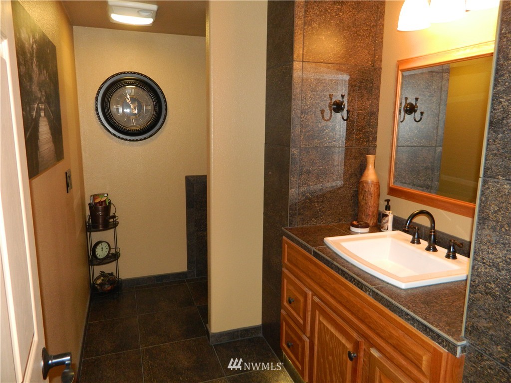 21 Horse Spring Coulee Road Tonasket, WA 98855 - Photo 12 of 23 Gallery Image 12
