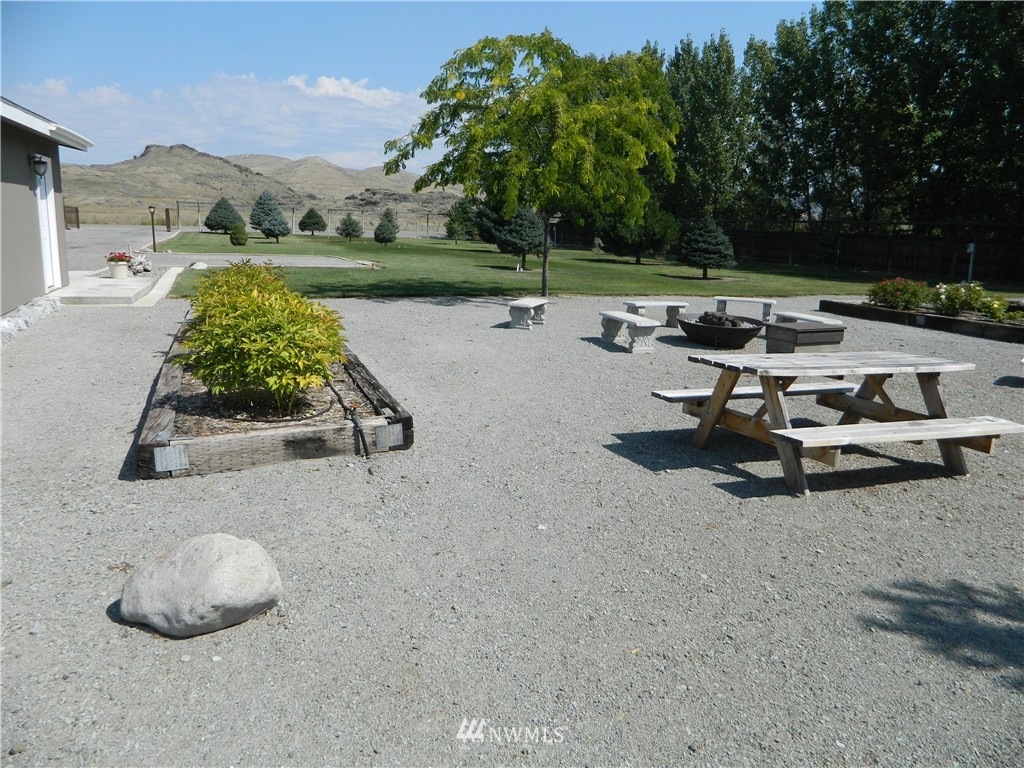 21 Horse Spring Coulee Road Tonasket, WA 98855 - Photo 6 of 23 Gallery Image 6