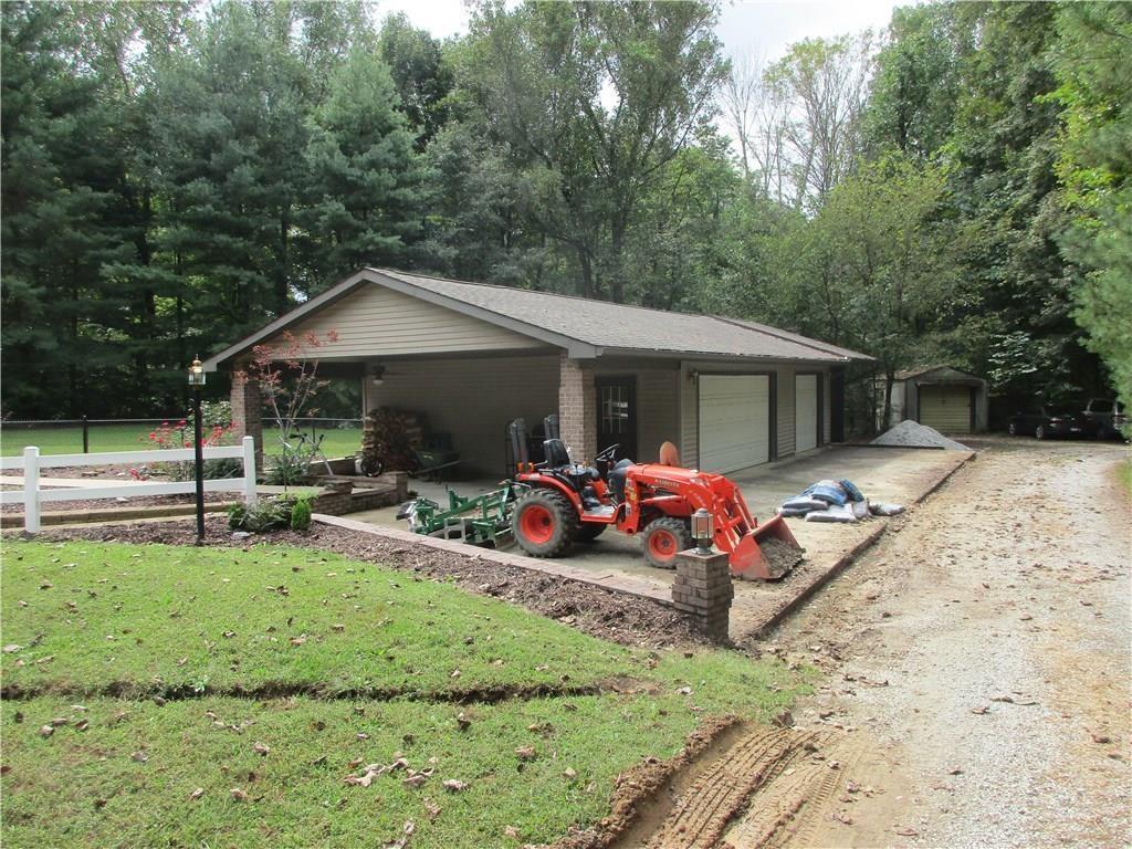 614 North National Road Columbus, IN 47201 - Photo 20 of 23 Gallery Image 20