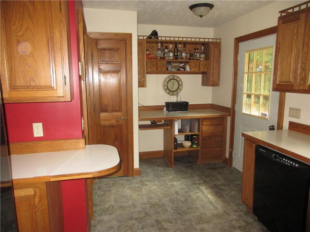 614 North National Road Columbus, IN 47201 - Photo 5 of 23 Gallery Image 5