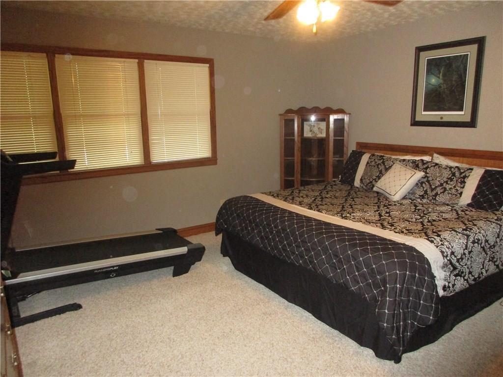 614 North National Road Columbus, IN 47201 - Photo 9 of 23 Gallery Image 9