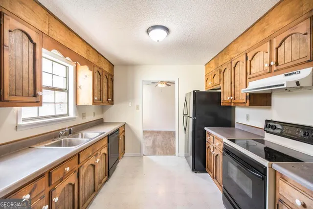 $180,000 | 109 Idlewood Court, Bonaire, GA 31005