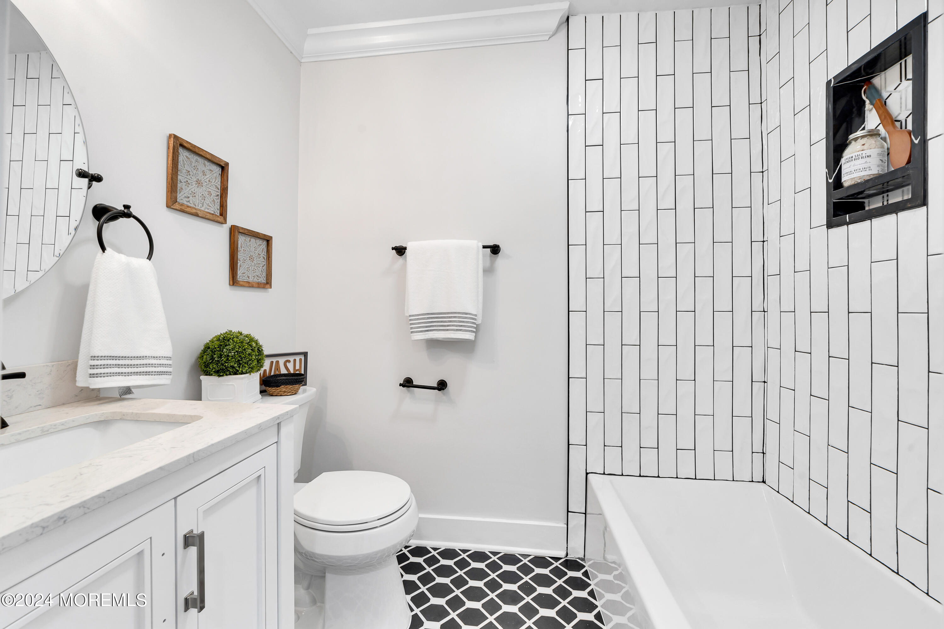59 5th Street Highlands, NJ 07732 - Photo 24 of 72 2ND FLOOR BATH