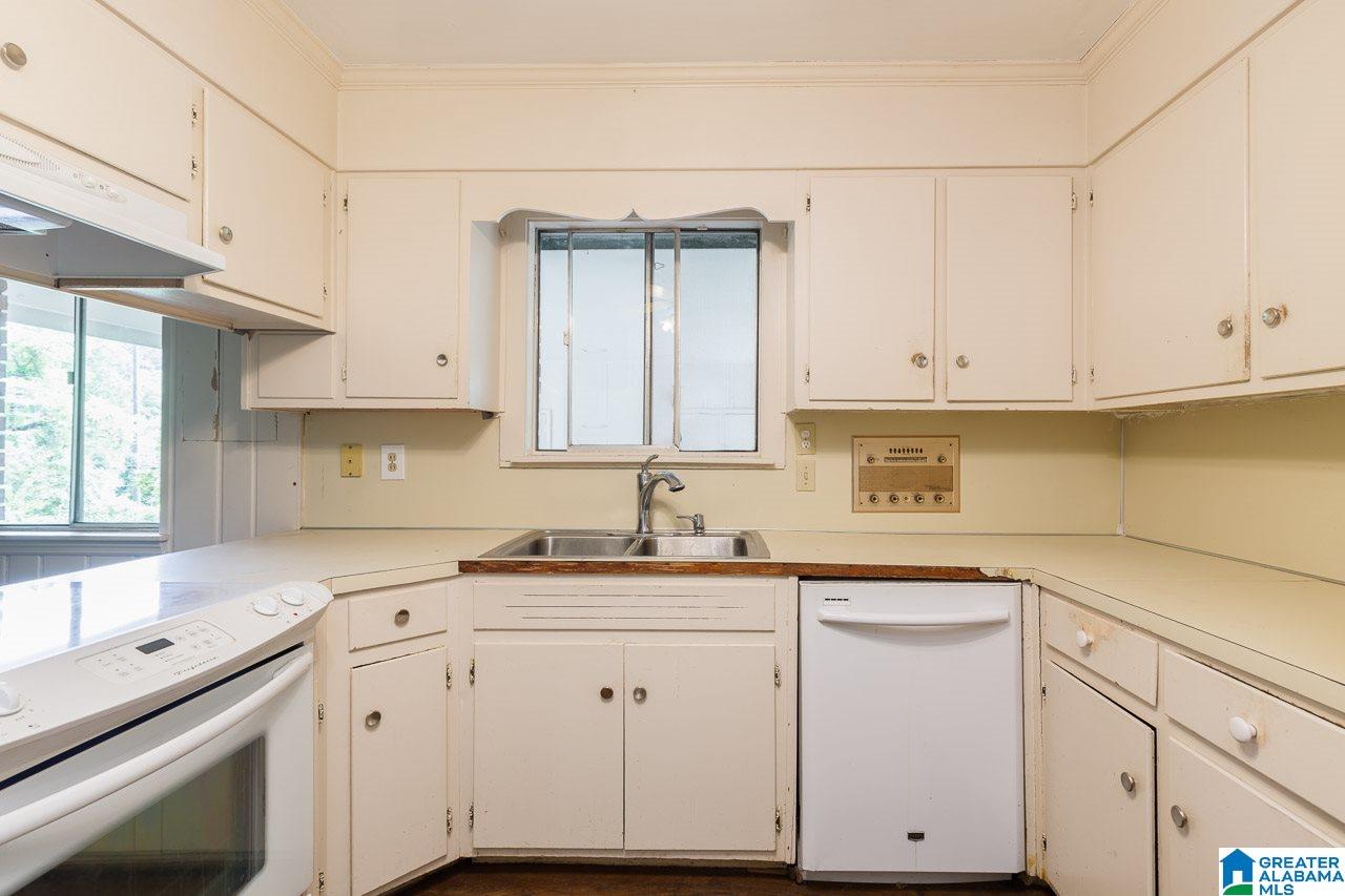 3149 Warrington Road Birmingham, AL 35223 - Photo 11 of 32