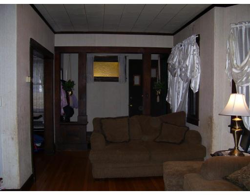 55 Hobson Street Springfield, MA 01109 - Photo 5 of 10