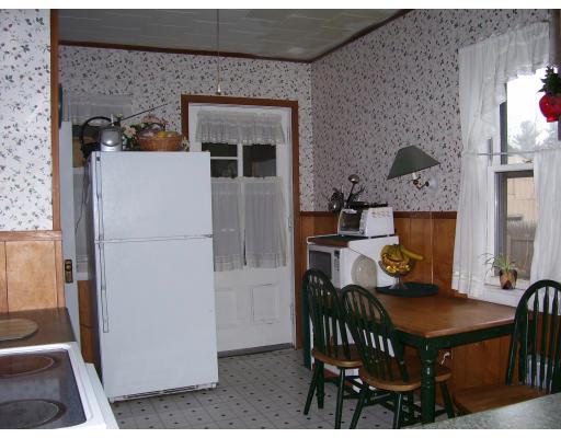 55 Hobson Street Springfield, MA 01109 - Photo 6 of 10