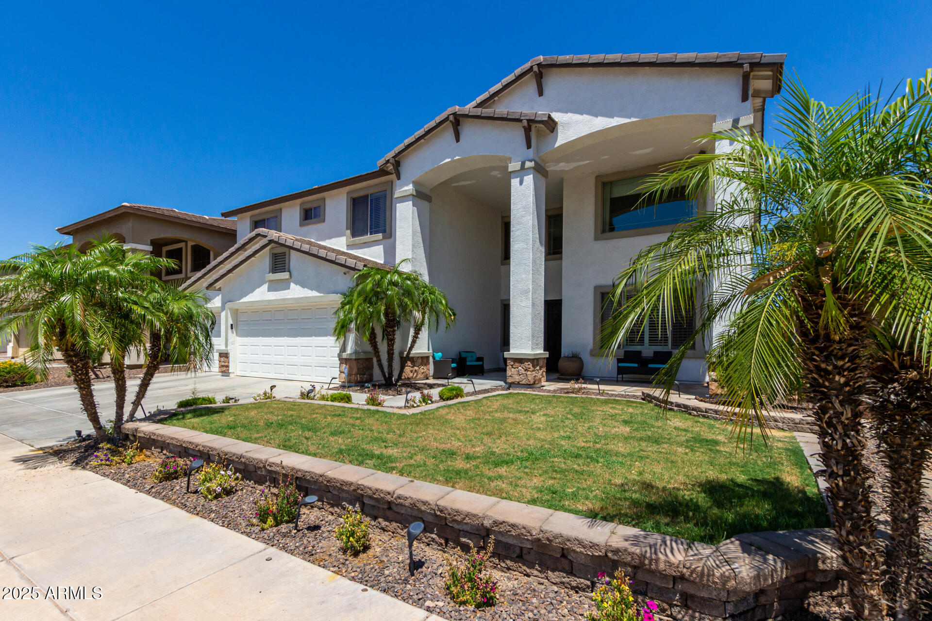 6635 South Cottonfields Lane Laveen, AZ 85339 - Photo 3 of 49 a view of a house with a yard