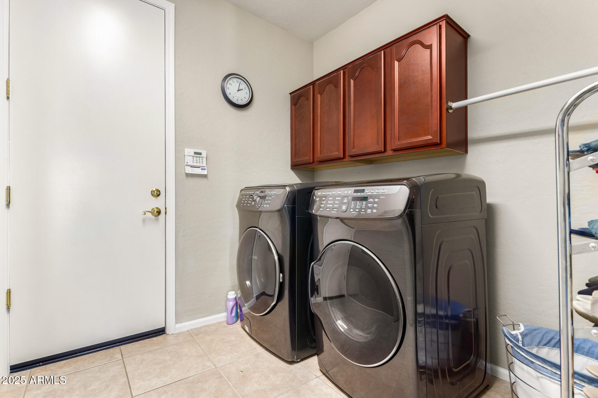 6635 South Cottonfields Lane Laveen, AZ 85339 - Photo 40 of 49 a utility room with dryer and washer