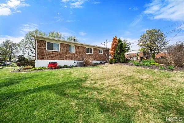 $274,900 | 3118 Milissa Lane, St. Louis, MO 63125