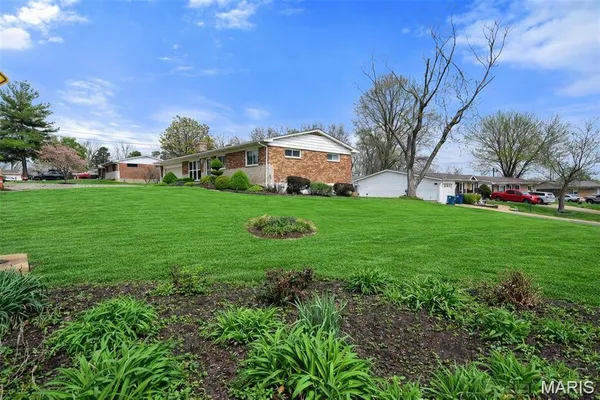 $274,900 | 3118 Milissa Lane, St. Louis, MO 63125