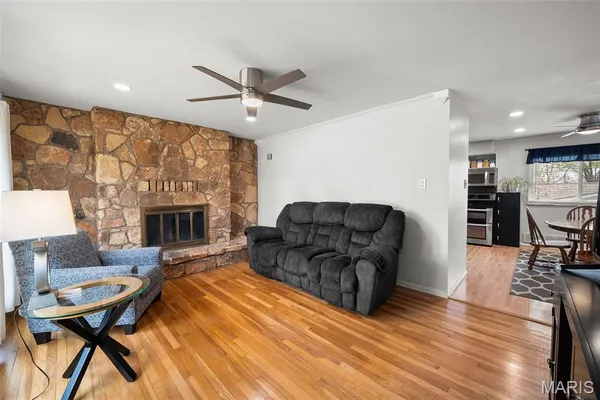 $274,900 | 3118 Milissa Lane, St. Louis, MO 63125