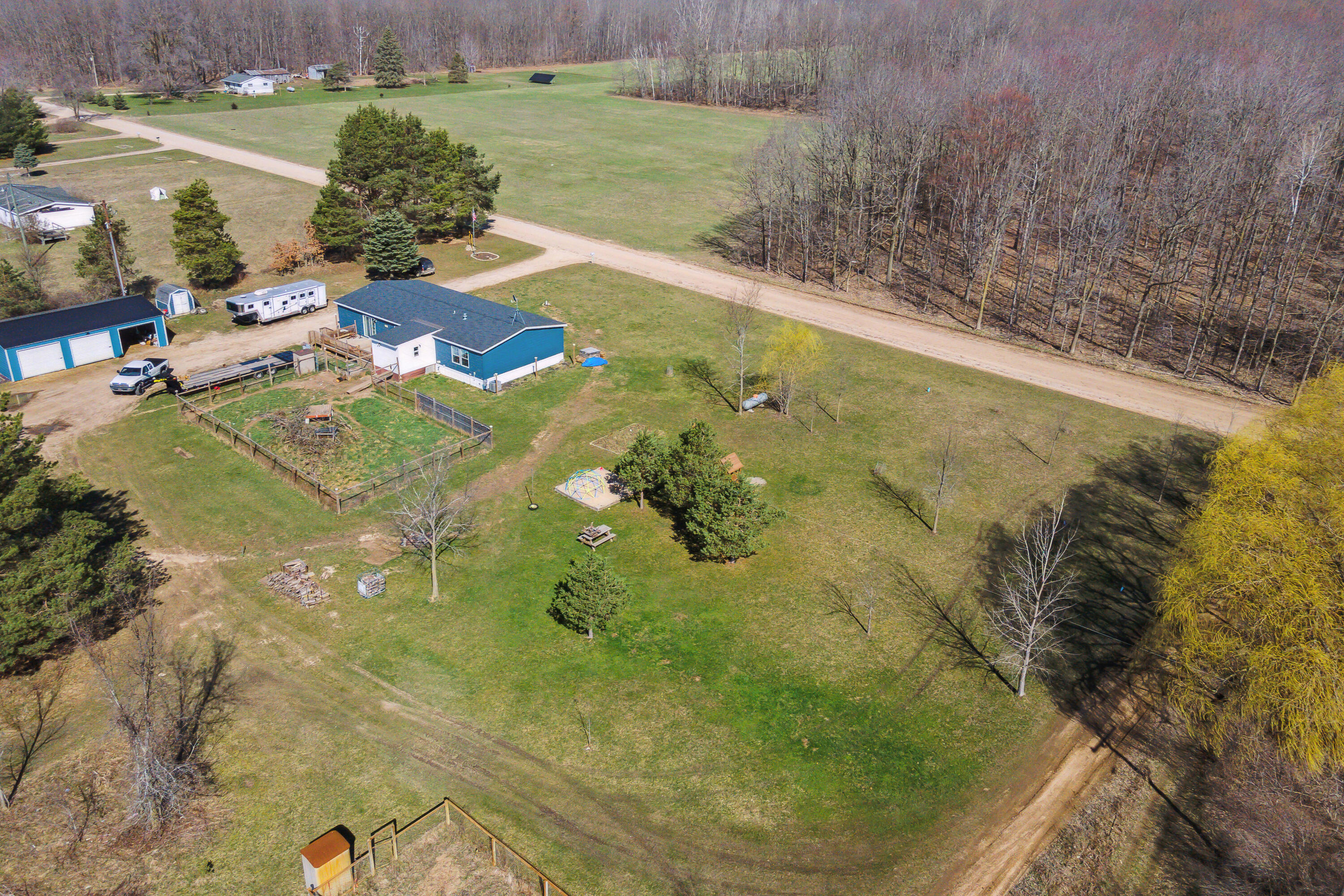 11390 East Pakes Road Crystal, MI 48818 - Photo 26 of 27 64-11390-E-Pakes-Rd-Crystal-MI-48818-Win