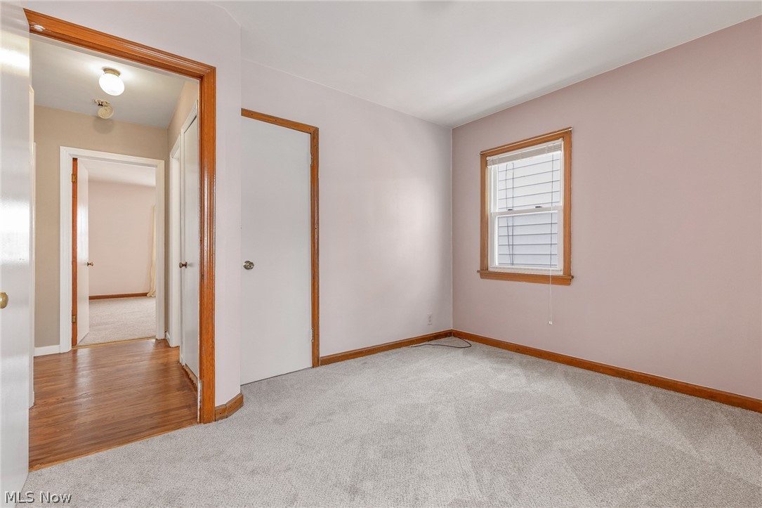 1104 Gordon Road Lyndhurst, OH 44124 - Photo 17 of 29