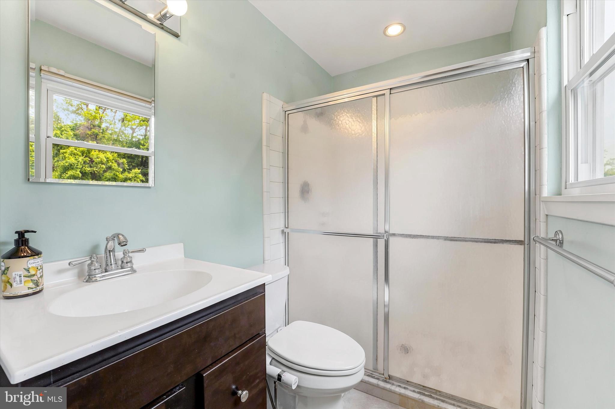 303 Glendale Road Havertown, PA 19083 - Photo 19 of 38