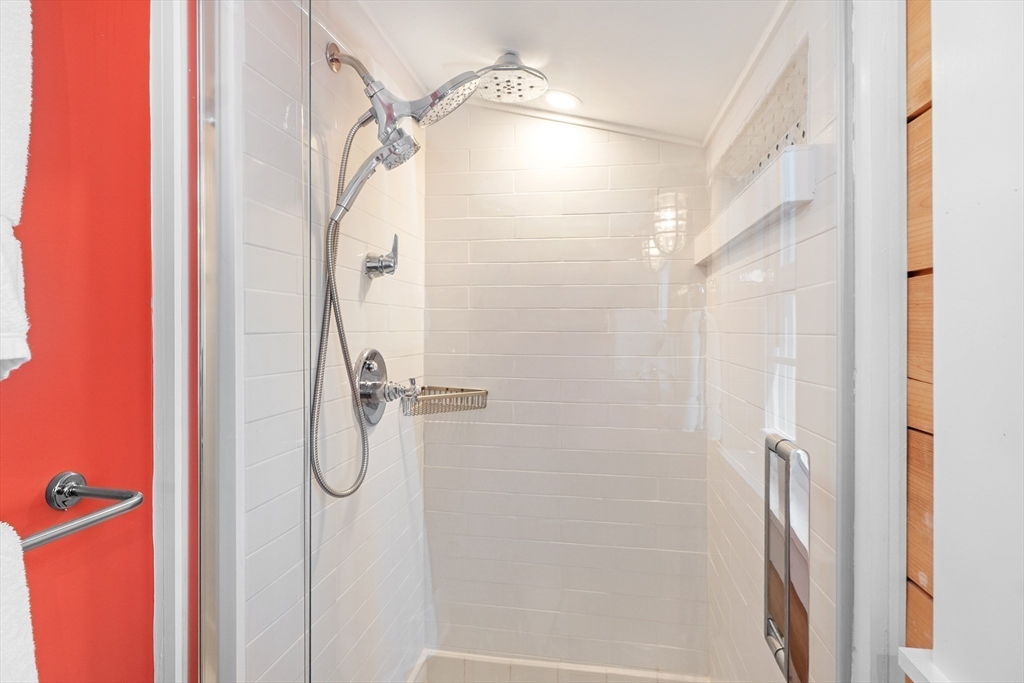 4 Middle Road Rockport, MA 01966 - Photo 13 of 37
