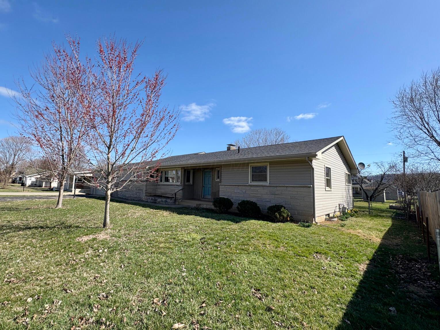 330 Midland Road Chillicothe, OH 45601 - Photo 2 of 38 front of house