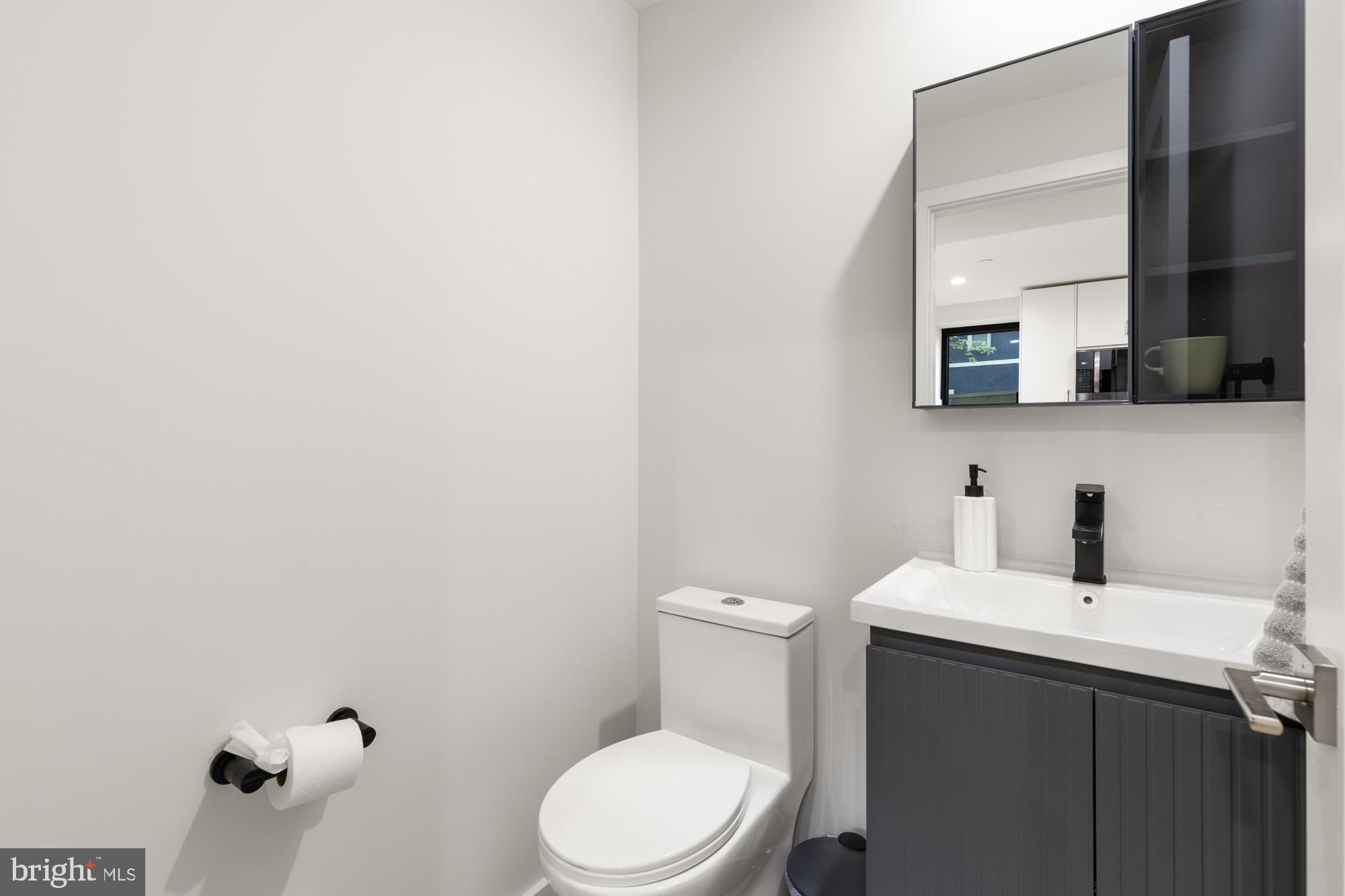 1146 16th Street Northeast, Unit A Washington, DC 20002 - Photo 11 of 27