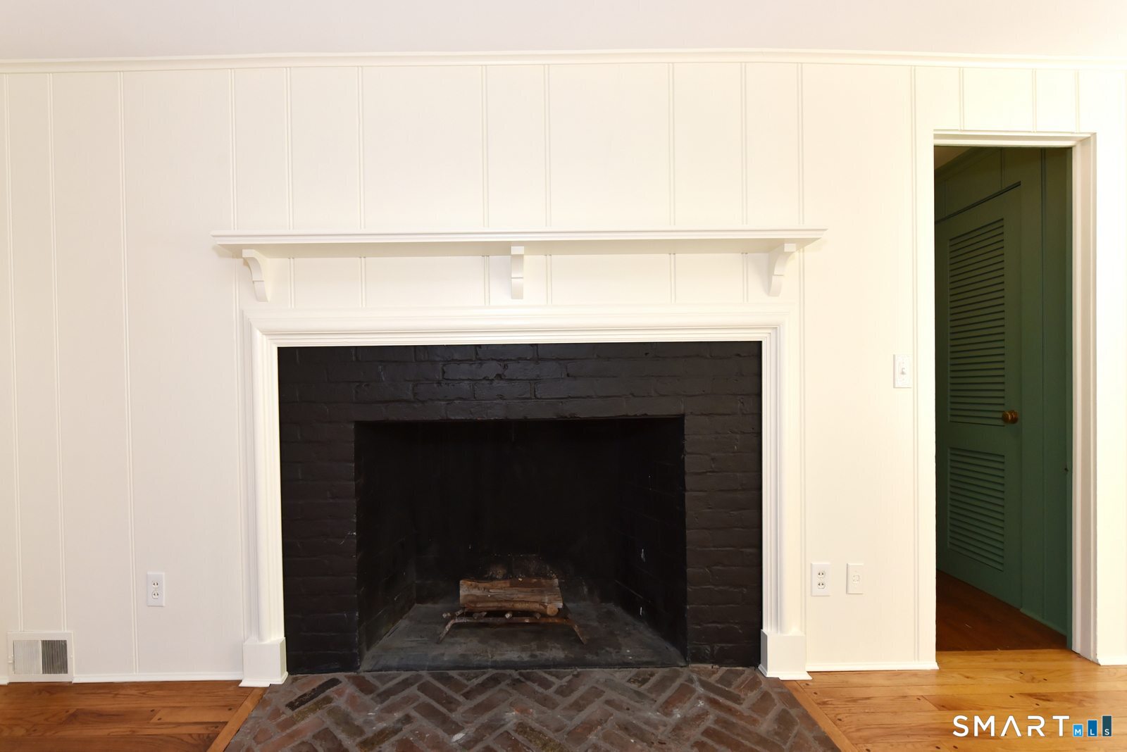 24 Coleman Road Glastonbury, CT 06033 - Photo 17 of 33