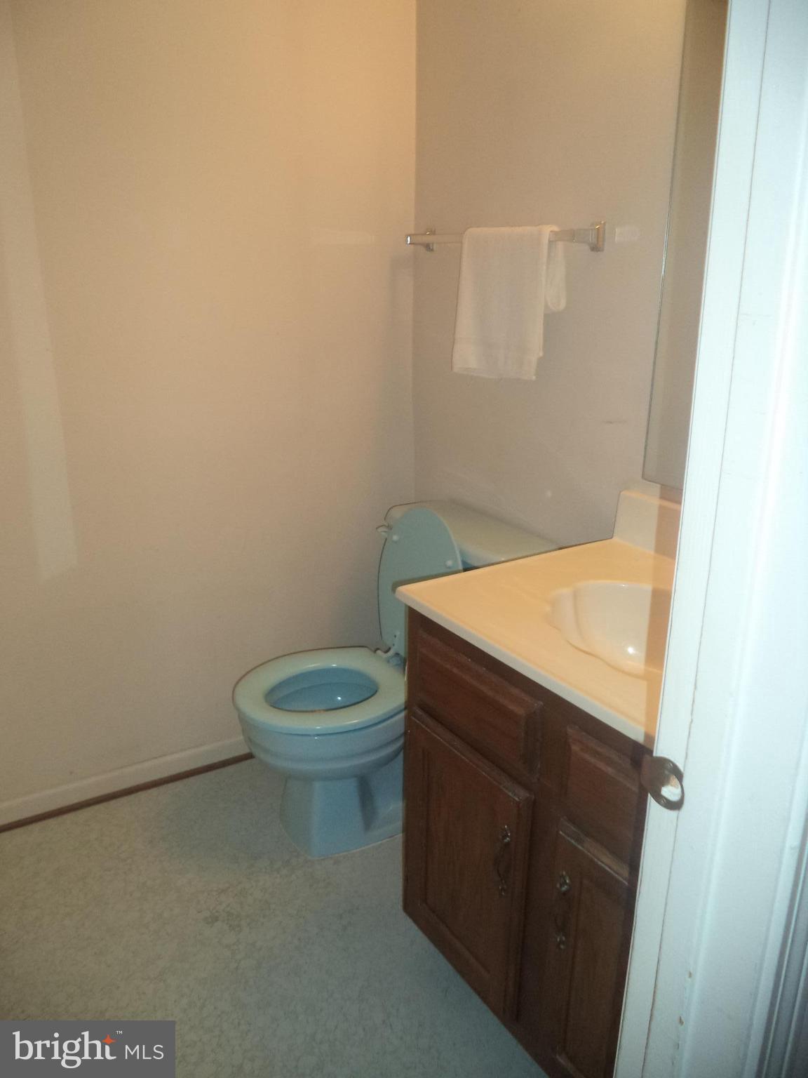 8537 Rhuddlan Road Baltimore, MD 21236 - Photo 12 of 14 Bath