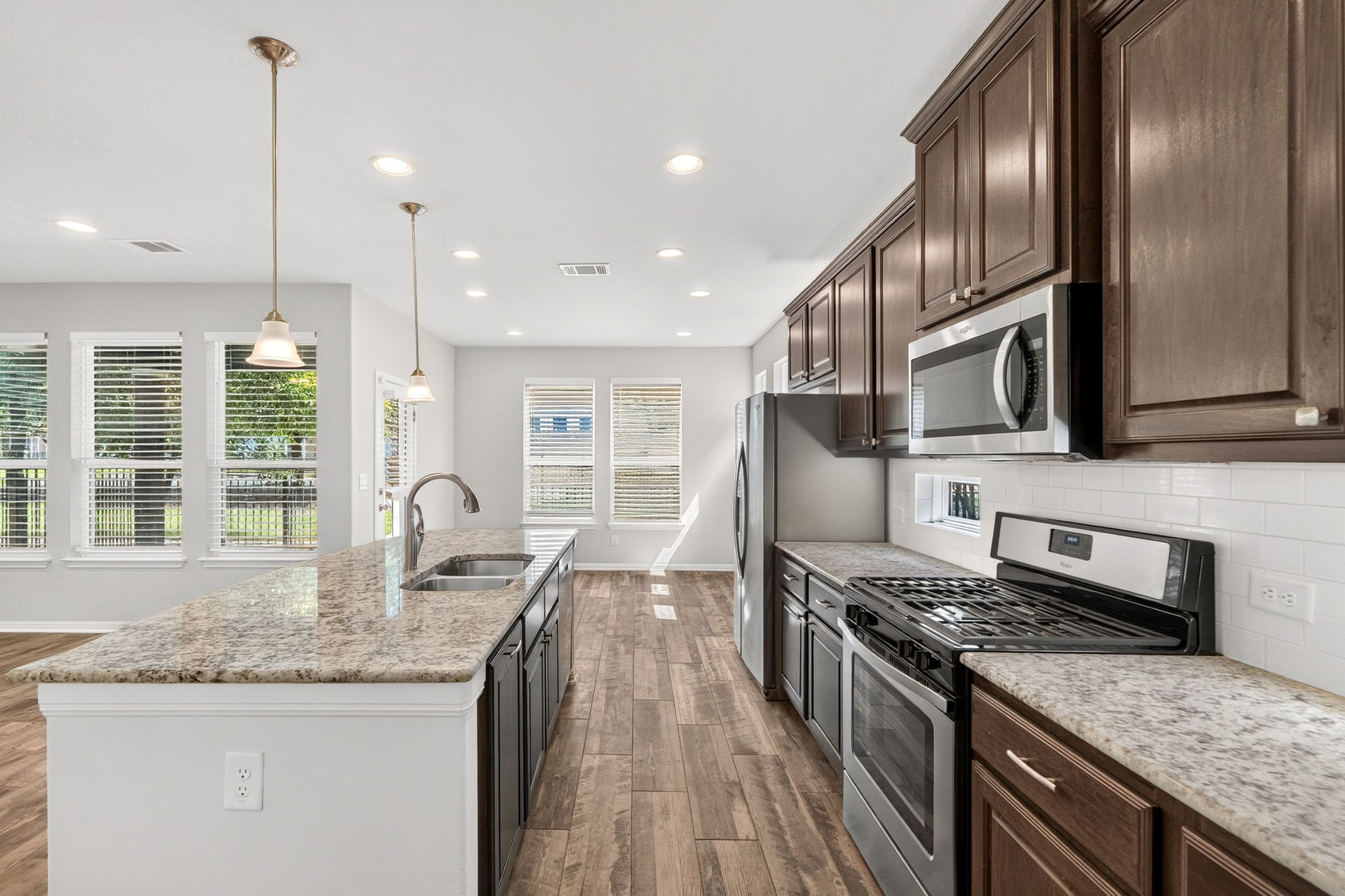 240 Simon Kyle, TX 78640 - Photo 8 of 35