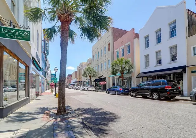 $2,395 | 295 King Street, Unit B2, Charleston, SC 29401