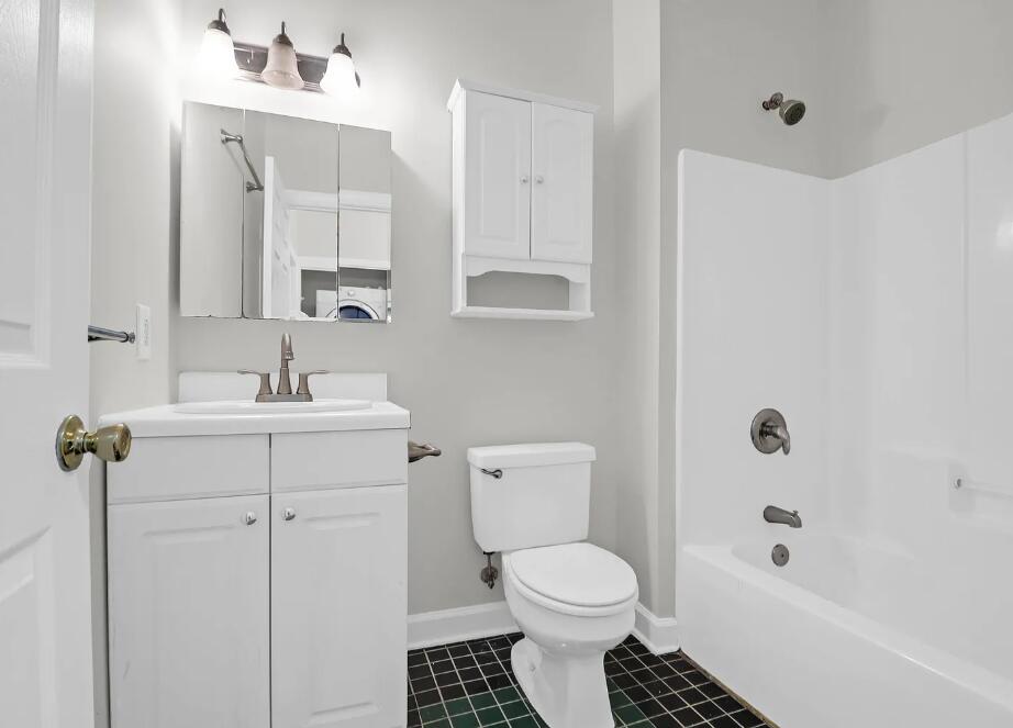 295 King Street, Unit B2 Charleston, SC 29401 - Photo 15 of 20 15