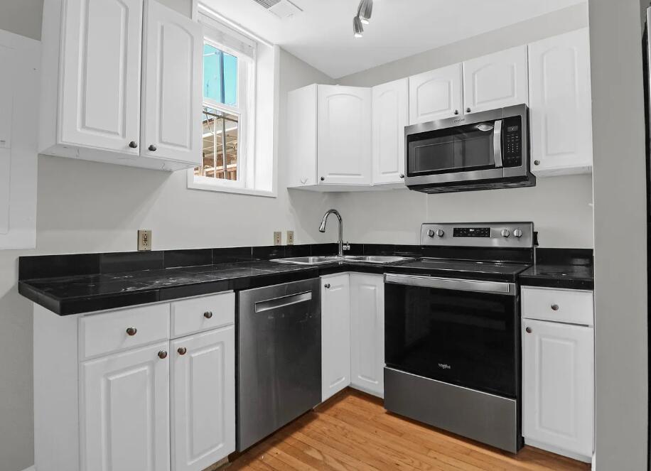 295 King Street, Unit B2 Charleston, SC 29401 - Photo 7 of 20 07