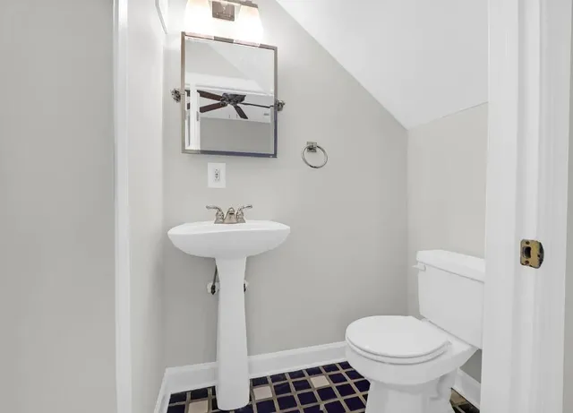 $2,395 | 295 King Street, Unit B2, Charleston, SC 29401