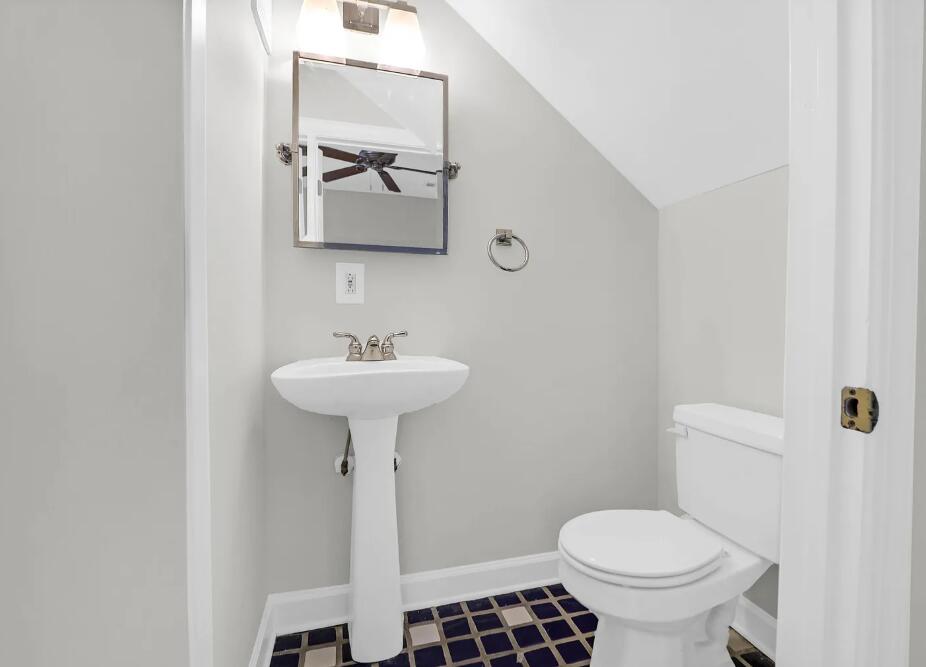 295 King Street, Unit B2 Charleston, SC 29401 - Photo 9 of 20 09