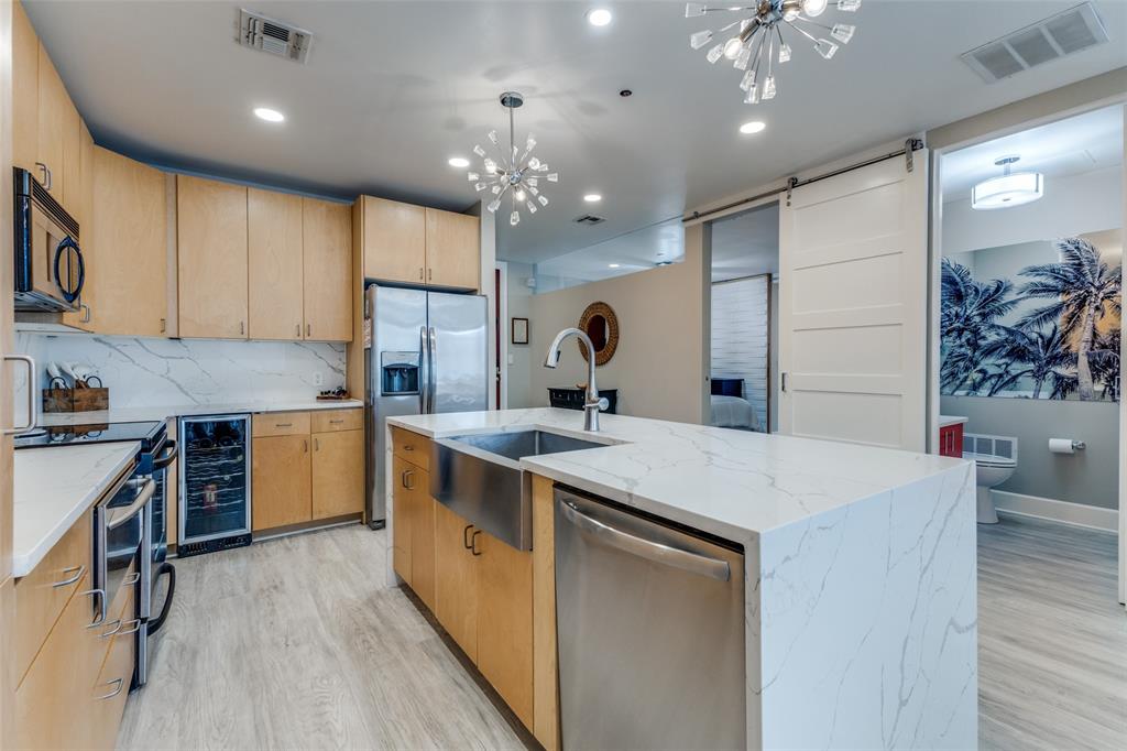 1505 Elm Street, Unit 1101 Dallas, TX 75201 - Photo 9 of 33