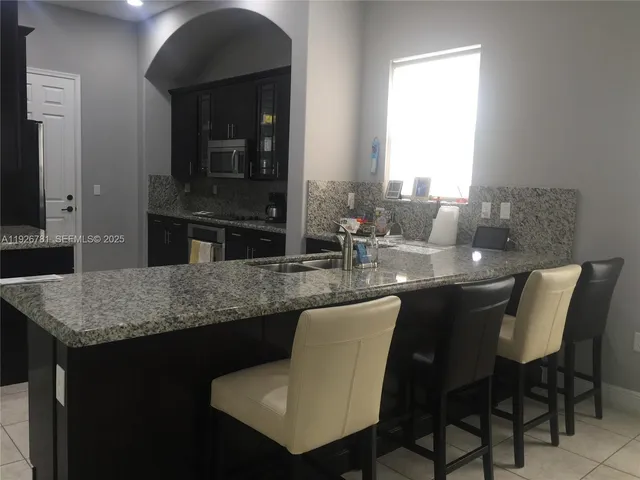 $6,500 | 3320 Northwest 84th Way, Unit 3320, Cooper City, FL 33024