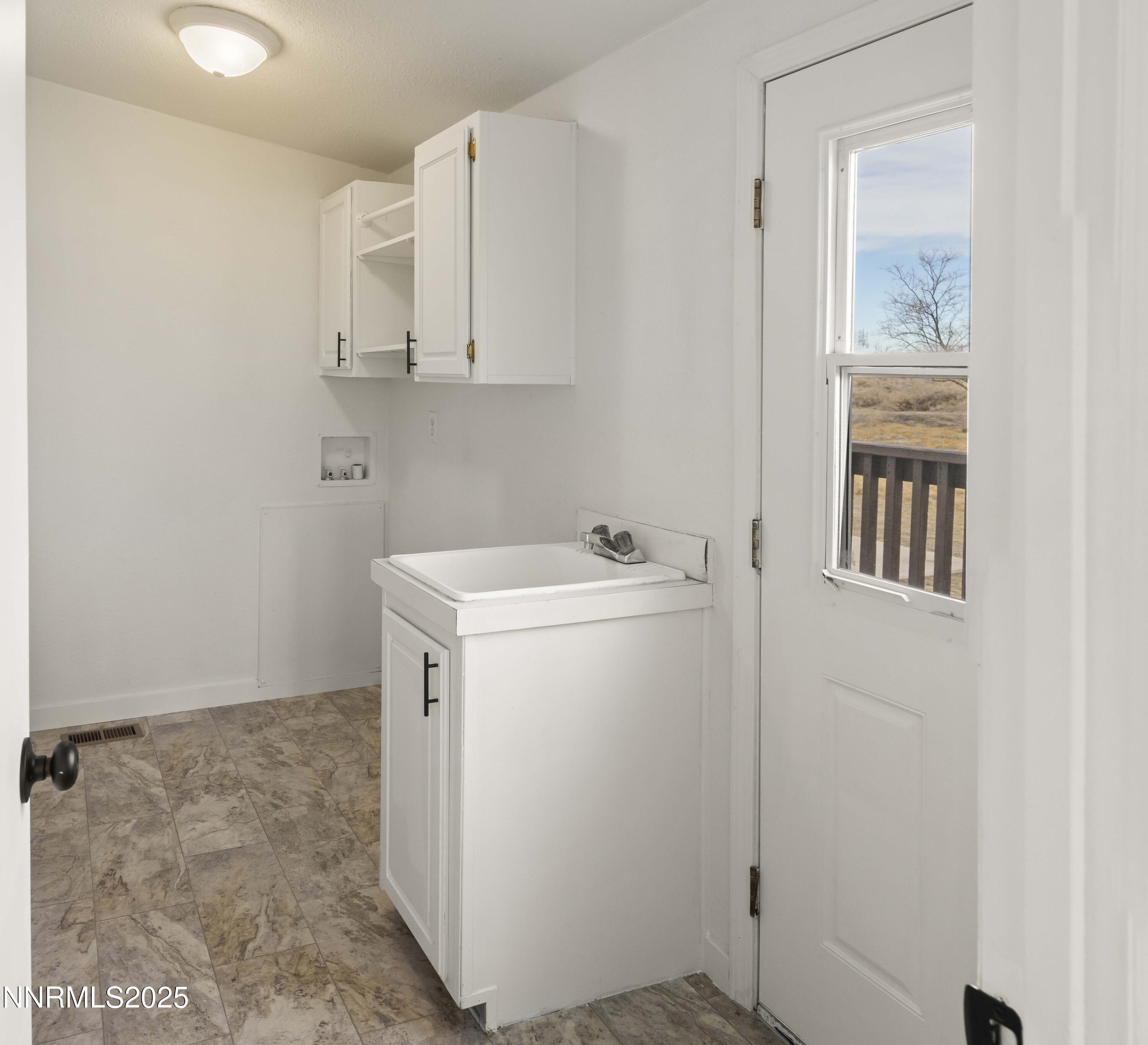 545 Joel Way Fallon, NV 89406 - Photo 15 of 20 laundry