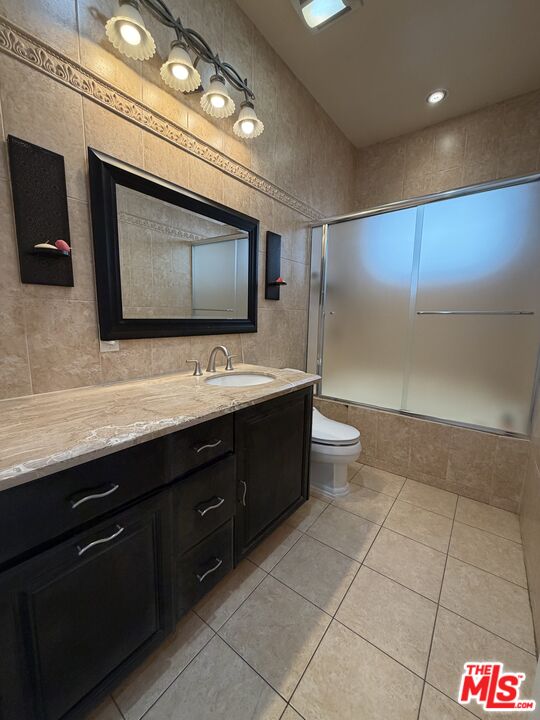 10006 Samoa Avenue Tujunga, CA 91042 - Photo 17 of 34