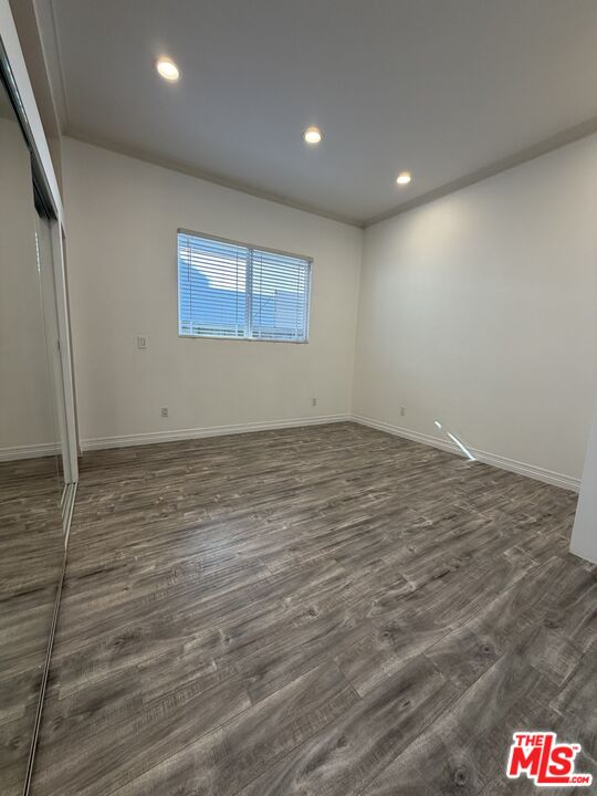 10006 Samoa Avenue Tujunga, CA 91042 - Photo 18 of 34