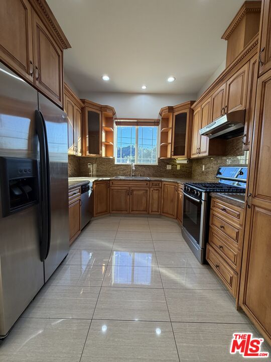 10006 Samoa Avenue Tujunga, CA 91042 - Photo 26 of 34