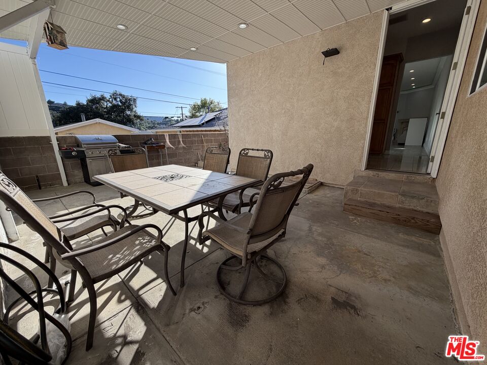 10006 Samoa Avenue Tujunga, CA 91042 - Photo 32 of 34