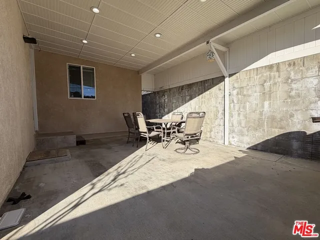 $4,500 | 10006 Samoa Avenue, Tujunga, CA 91042