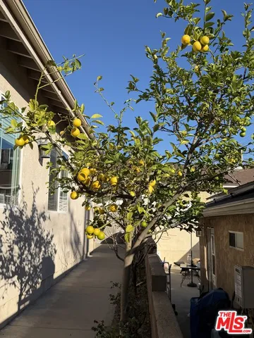 $4,500 | 10006 Samoa Avenue, Tujunga, CA 91042