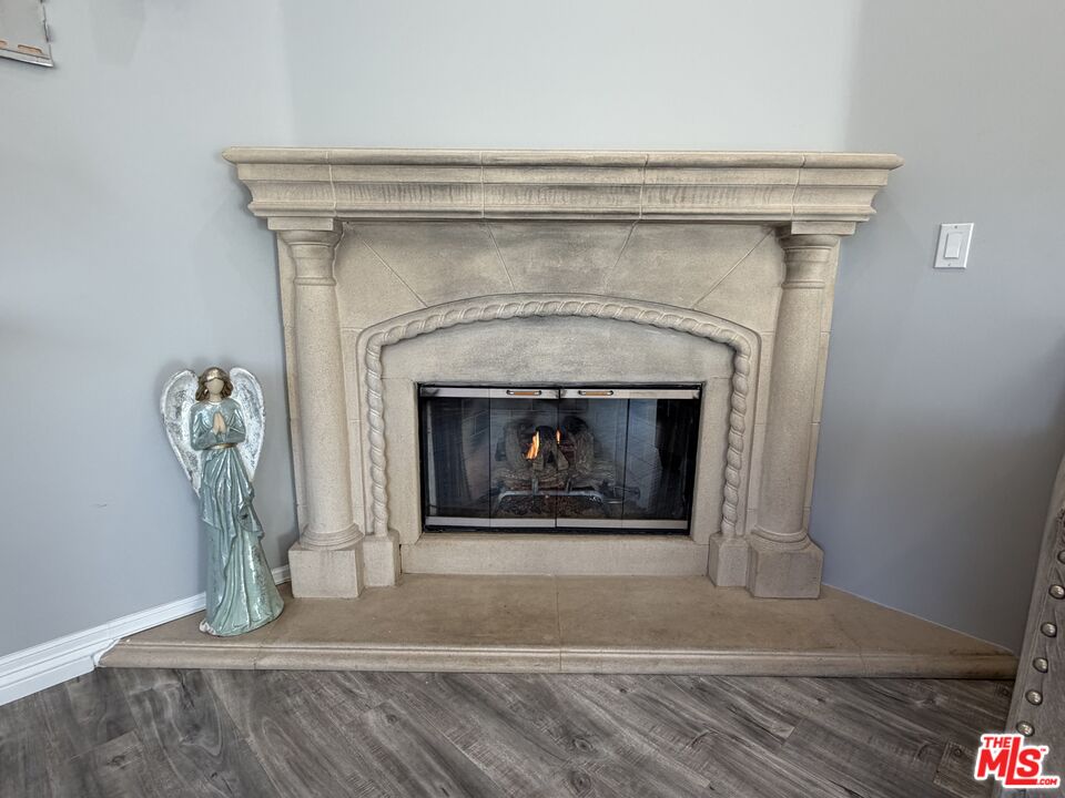 10006 Samoa Avenue Tujunga, CA 91042 - Photo 10 of 34