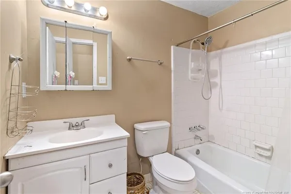 $284,995 | 554 Glen Canyon Drive, Fayetteville, NC 28303