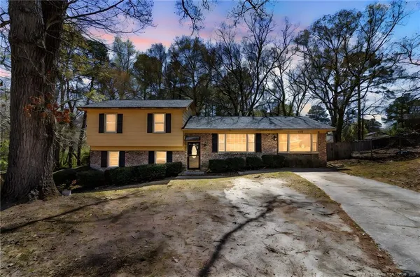 $284,995 | 554 Glen Canyon Drive, Fayetteville, NC 28303