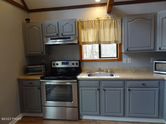 49 Ridge Road Lake Ariel, PA 18436 - Photo 7 of 28 8 A- Kitchen
