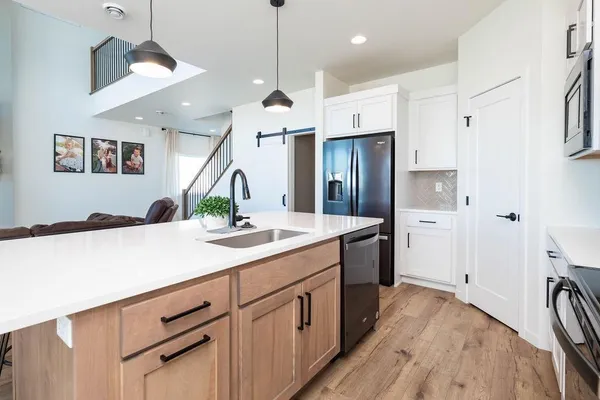 $533,000 | 102 Lindsey Court, Mapleton, ND 58059