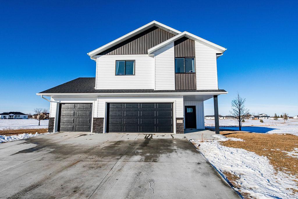 102 Lindsey Court Mapleton, ND 58059 - Photo 2 of 43