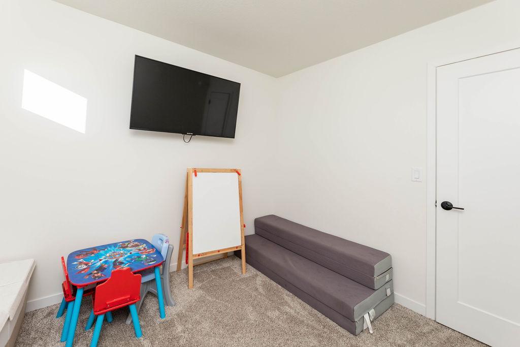 102 Lindsey Court Mapleton, ND 58059 - Photo 32 of 43