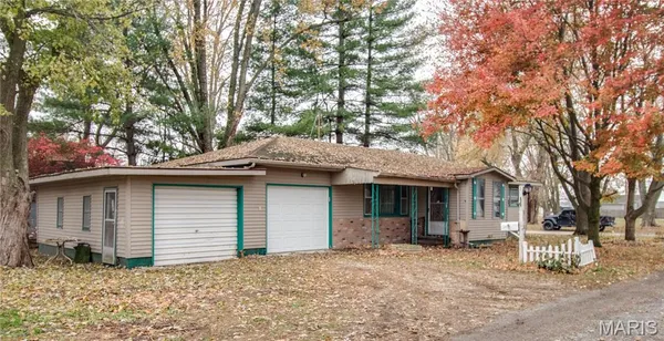 $67,500 | 808 College Street, Greenfield, IL 62044