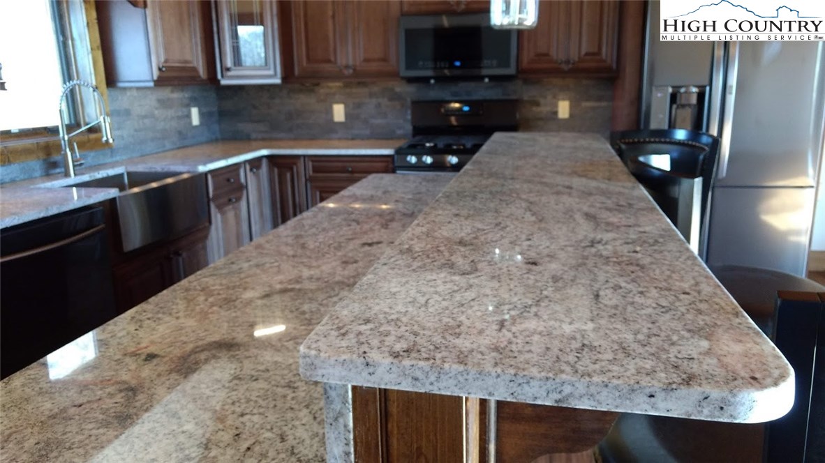197 Apache Lane Boone, NC 28607 - Photo 11 of 20 Gallery Image 11